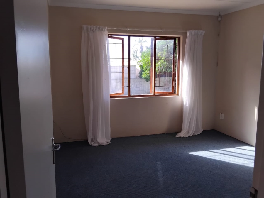 3 Bedroom Property for Sale in Country Club Western Cape